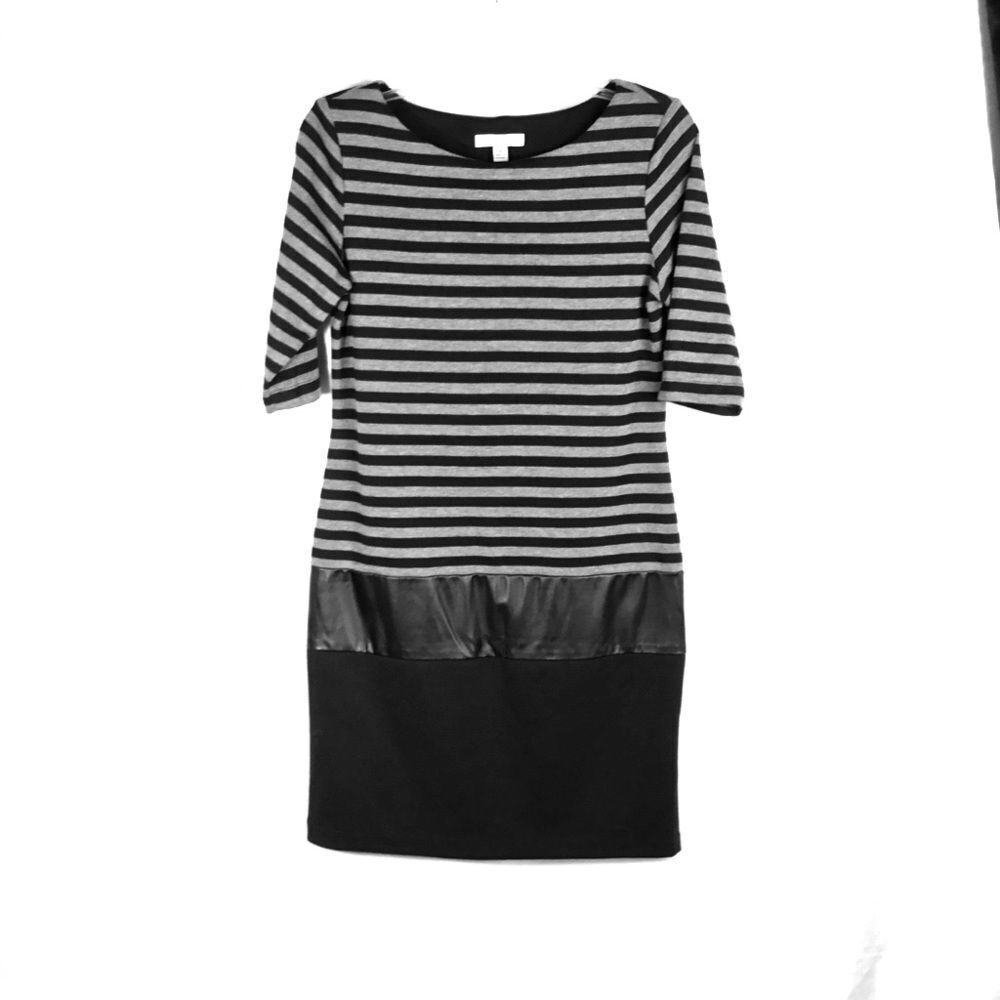 Sandra Darren Black Gray Stripe Shift Dress Size 8